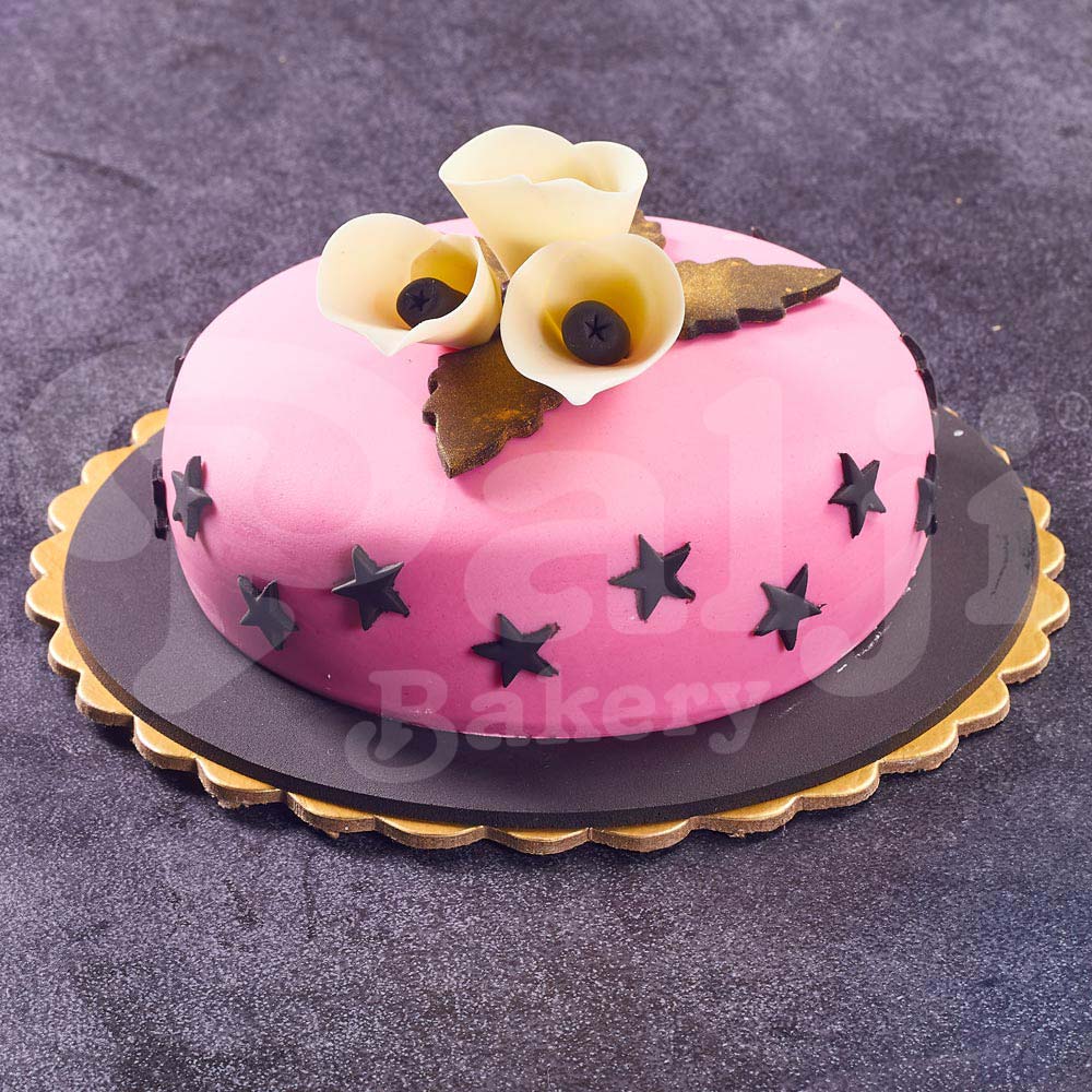 CUSTOMIZED CAKE PINK